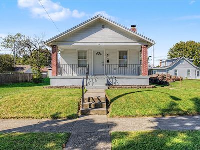 2909 Hazel Ave