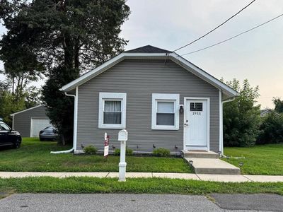 1935 Bellevue Ave