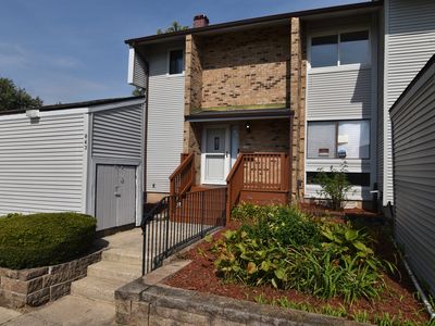 843 Oakside Ln