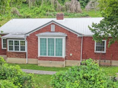 209 Highland Ave