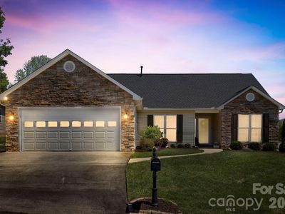 25 Livingston Farm Rd