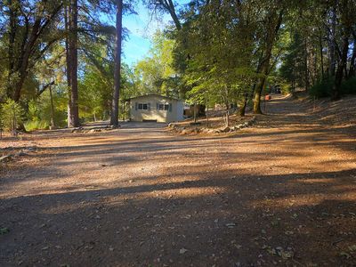 1555 Hillcrest Blvd
