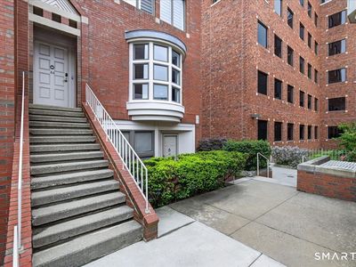 44 Temple Court #44
