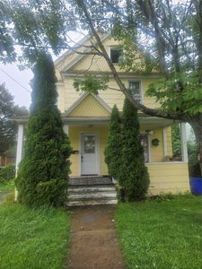 134 Ackley Ave