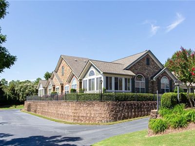 212 Highlands Ridge Pl SE #3