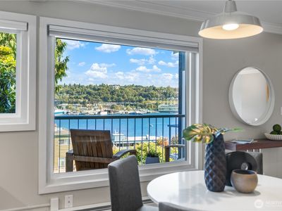 1758 Dexter Avenue N #5