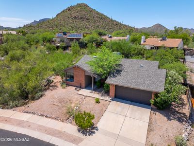 2020 S Westmont Dr