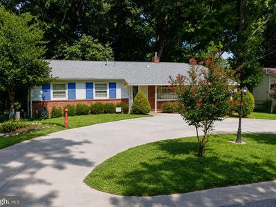 13233 Clifton Rd