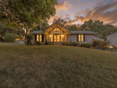 5507 Twin Oaks Dr