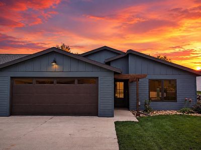 3917 Dorothys Ln