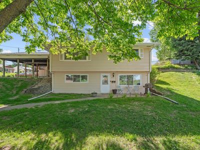 Property at 2515 Welbeck Rd, Des Moines, IA