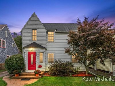 1825 Oakland Dr