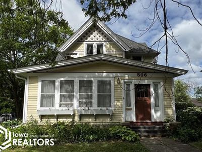 506 N Clark St