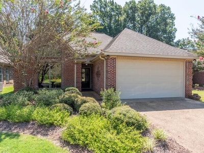 501 Hummingbird Ln
