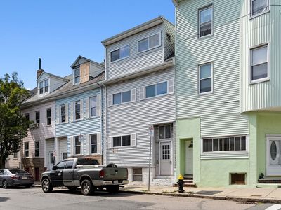 192 Lexington St