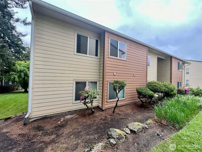 23625 112th Avenue SE #G201