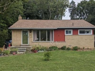Property at 1411 Collegewood Dr, Ypsilanti, MI