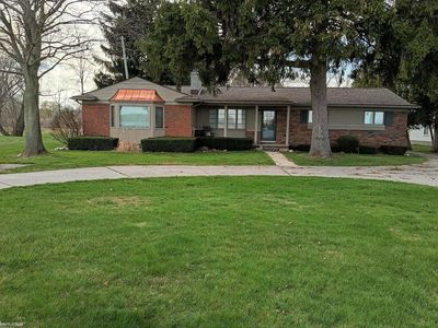 2567 Saint Clair River Dr