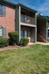 69 Taylor Dr