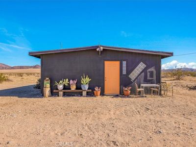 87101-29 Palms Hwy