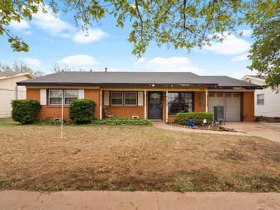 1535 W Lynn St