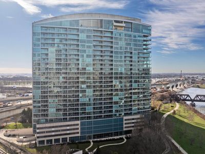 1 Miranova Pl APT 615