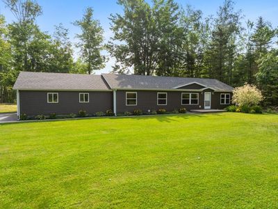 5654 Little Canada Rd