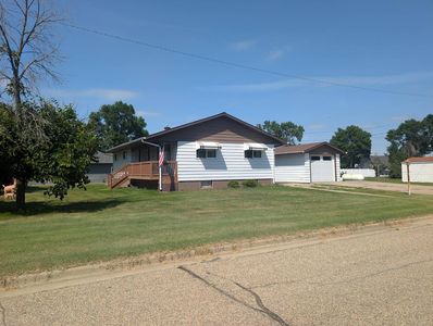 300 Lilly St