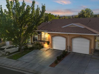 9598 S Hidden Point Dr