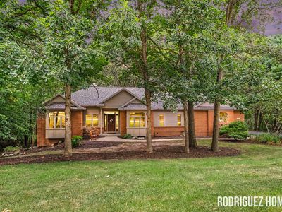 4639 Plateau View Dr NE