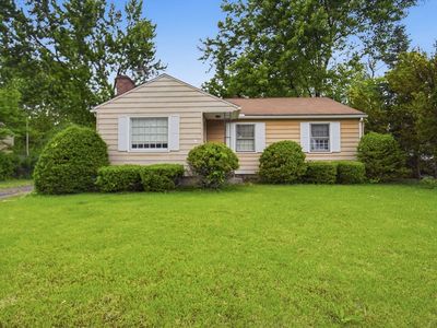 40 W Canton Cir