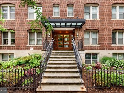 1121 24th St NW APT 300