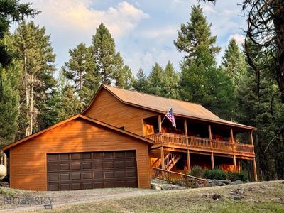 1180 Grandview Dr