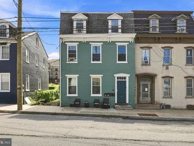 152 Walnut St
