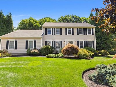 38 Lindsay Ln