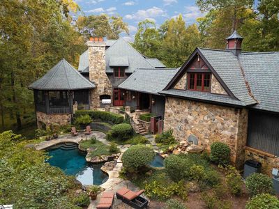 900 Fairview Farms Rd