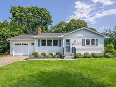 35 Maryland Blvd