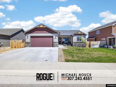 6946 Rogue River Rd