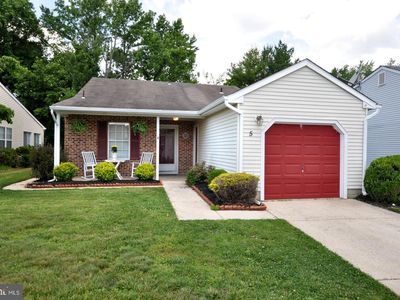 Property at 5 Fairfax Dr, Mount Laurel, NJ