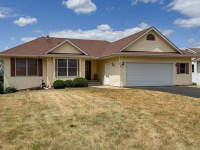 300 Gray Hawk Dr