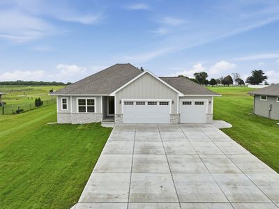 906 Fairview Hills Dr
