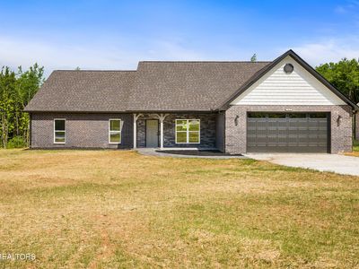 1034 N Linden Dr