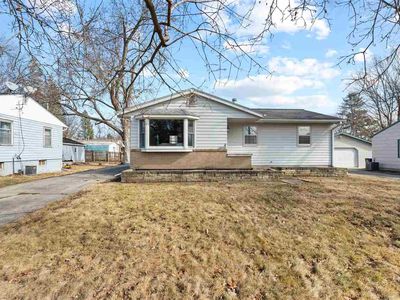 Property at 603 10th Ave, Coralville, IA