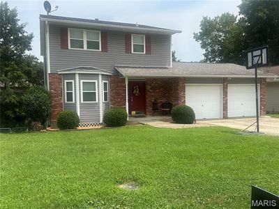 1990 Longview Dr