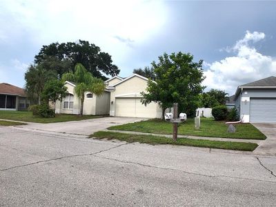 207 39TH STREET E