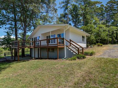 262 Breezy Bay Dr