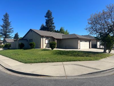 3421 Penny Ln
