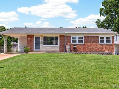 4849 Mohegan Dr