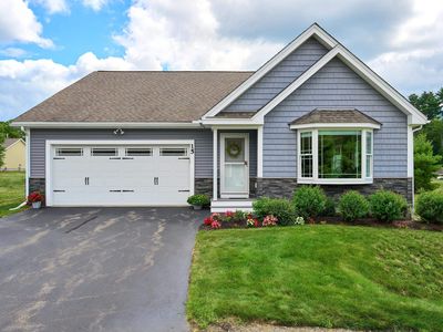 15 Monarch Way