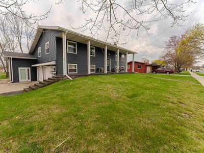 800 East Avenue